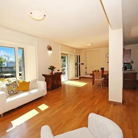 Vila Magnolia Oliveto Lario